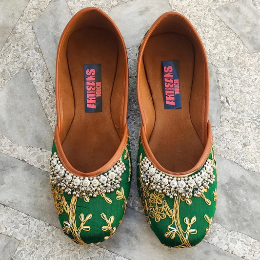 Bridesmaid Embroidery Green Shoes, wedding Shoes, Indian Footwear, Ethnic Bellies shoes
